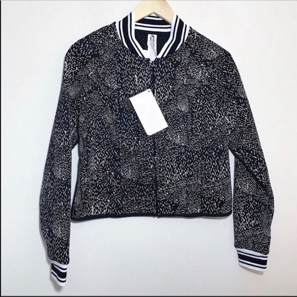 Fabletics Mash Bomber Jacket Small Black White New Womens - Picture 3 of 6